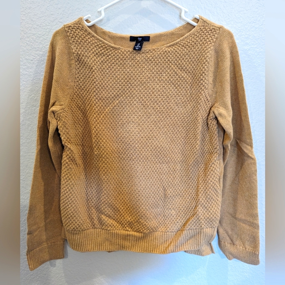 Gap Sweater - Camel color, Size Small